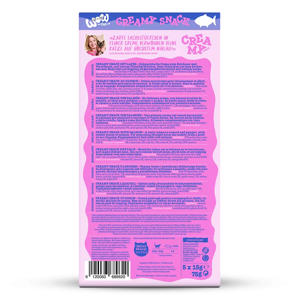 Wow Cat Creamy Snack kreminis skanėstas katėms su lašiša