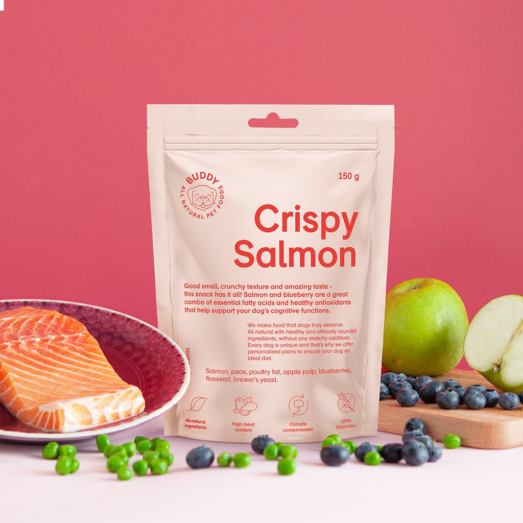 Skanėstai šunims su lašiša ir mėlynėmis Buddy Crispy Salmon