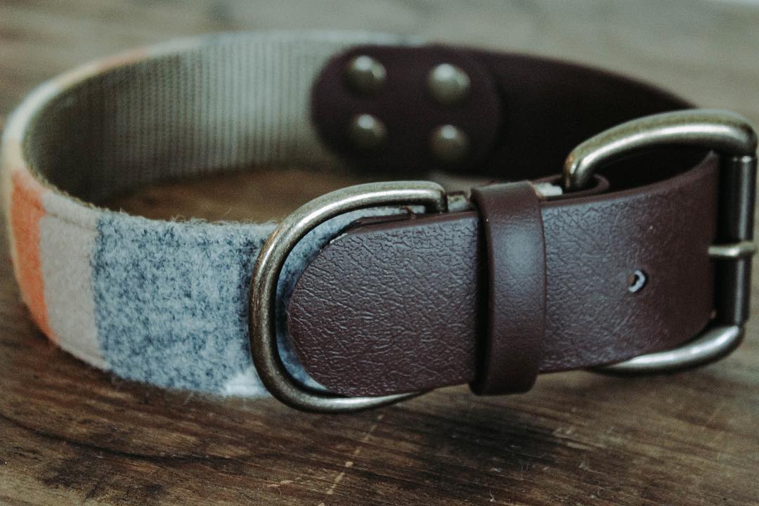 Antkaklis "Moose Wears Desertia"