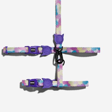 Petnešos su pavadėliu "Zee.Cat Candy"