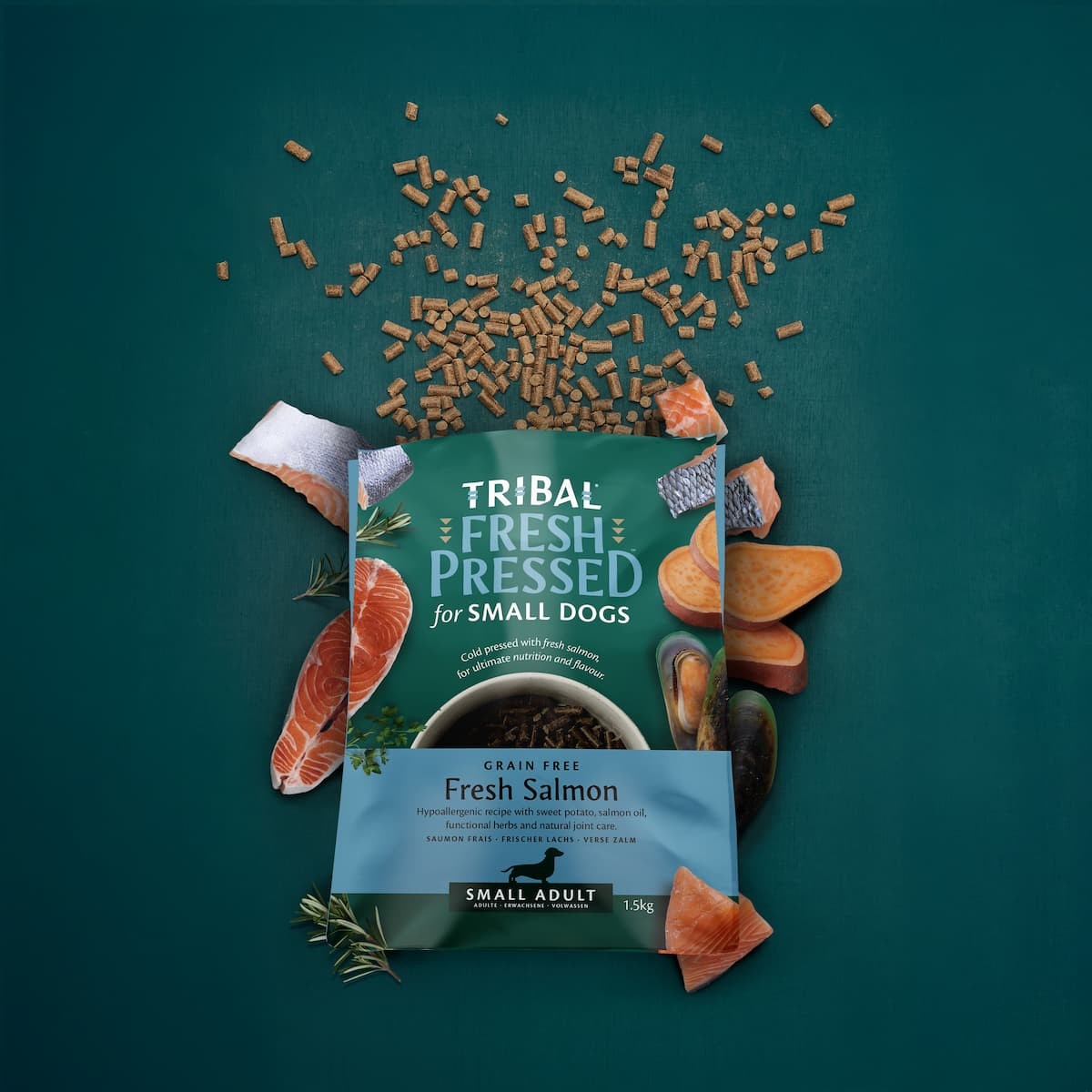 Tribal Fresh Pressed šalto spaudimo sausas maistas mažų veislių suaugusiems šunims su lašiša